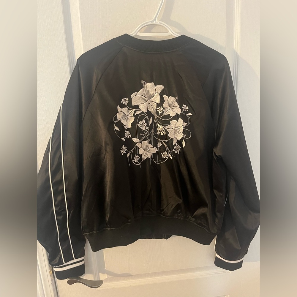 Ashley by 26 international silk jacket with flower design
